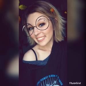 Meet your Posher, Kayla